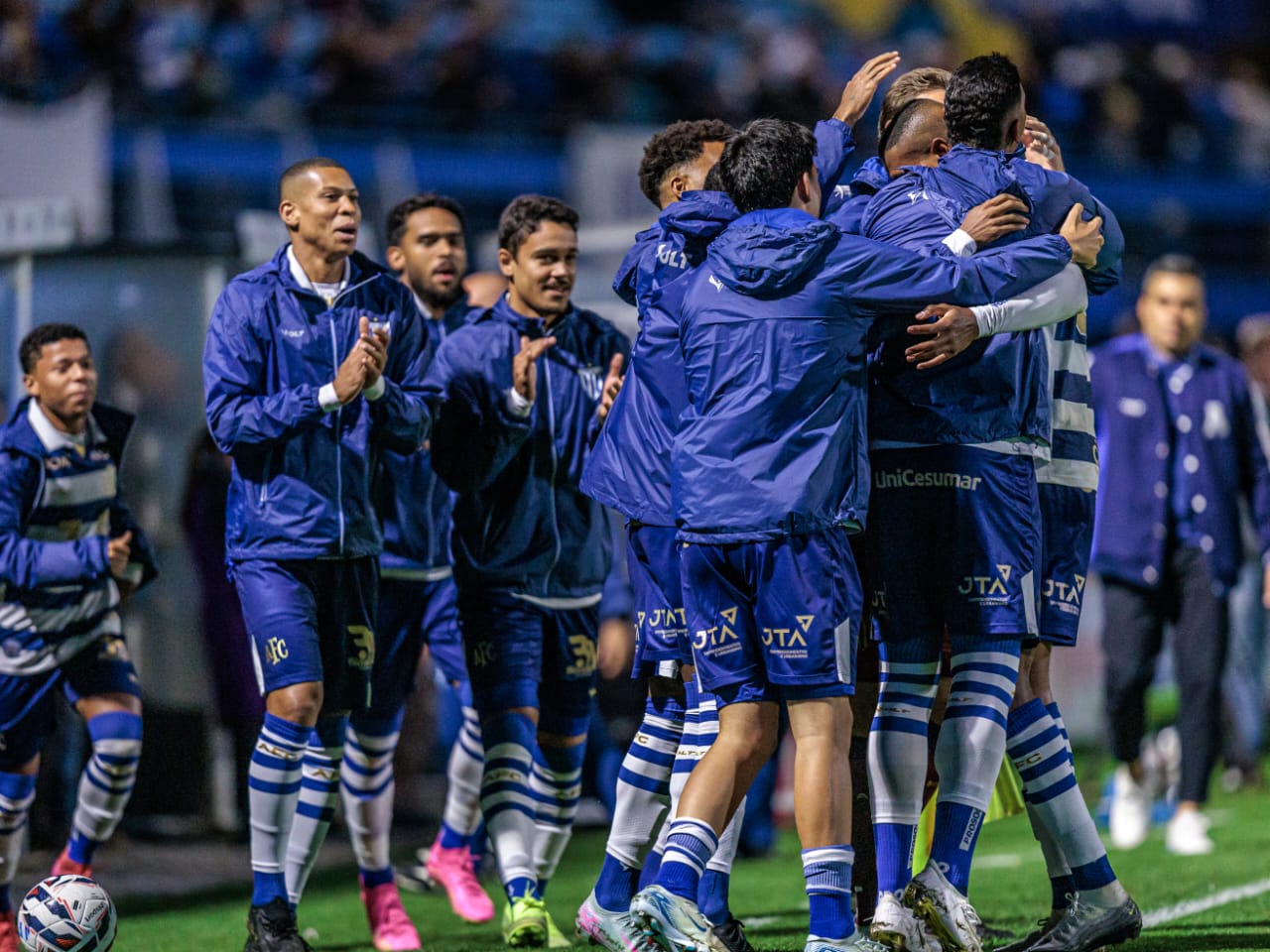 Avaí vence o Goiás na Ressacada, pela 25ª rodada da Série B — Avaí F.C.